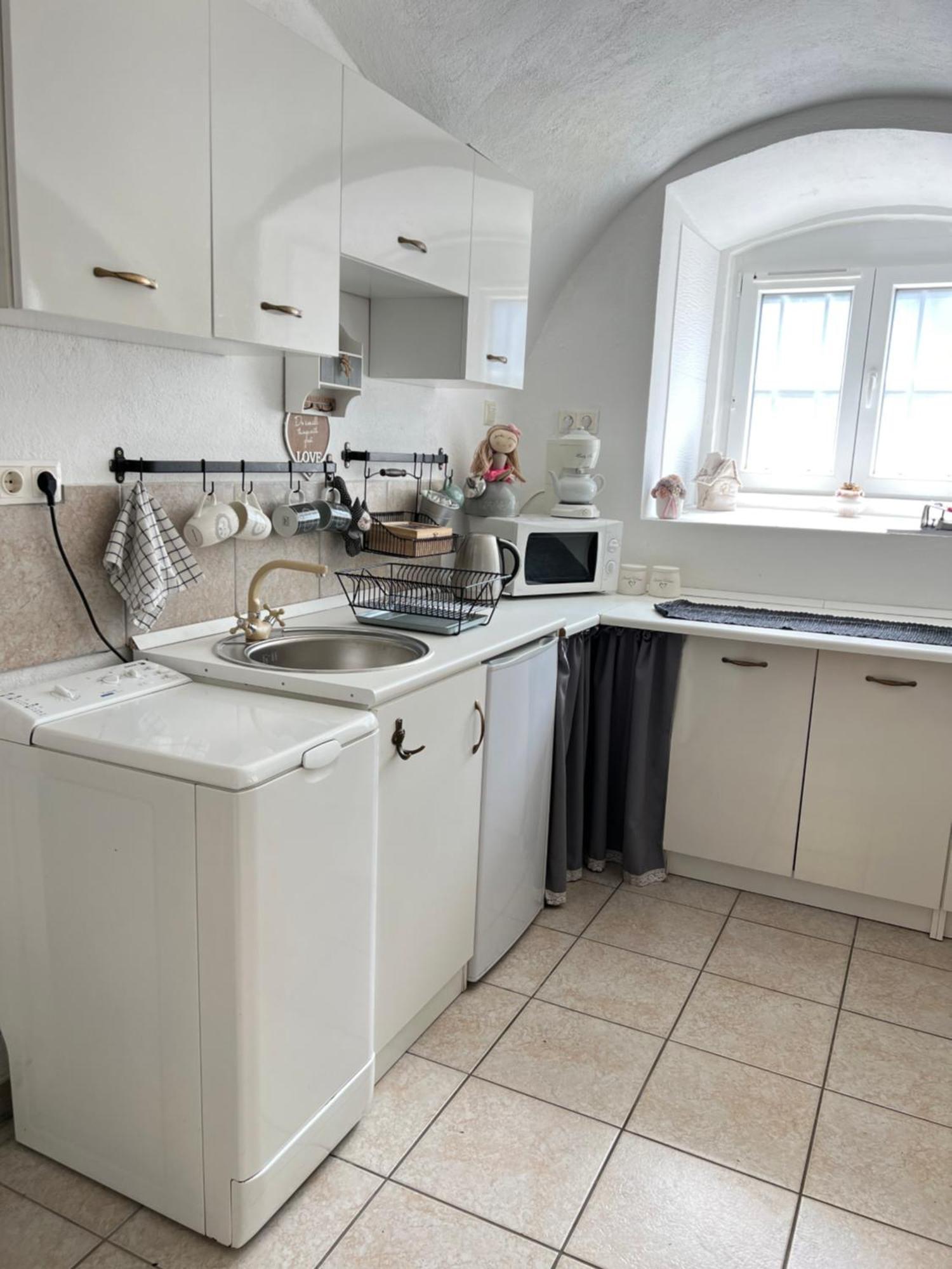 Korona Apartman Szekesfehervar Exterior photo