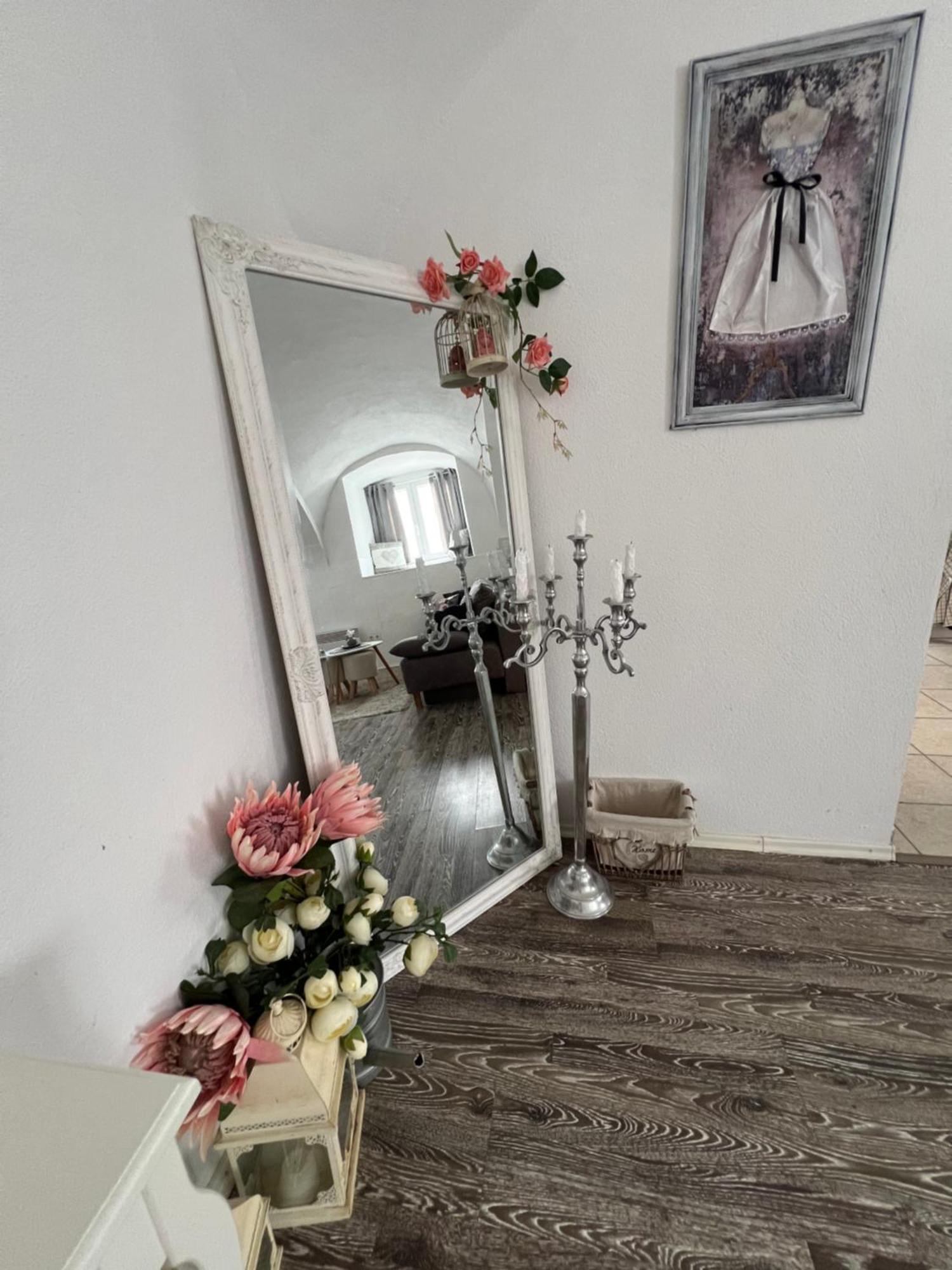 Korona Apartman Szekesfehervar Exterior photo